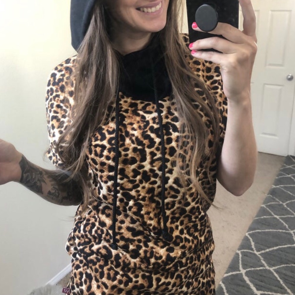 WestWind Leopard Short Sleeve Hoodie